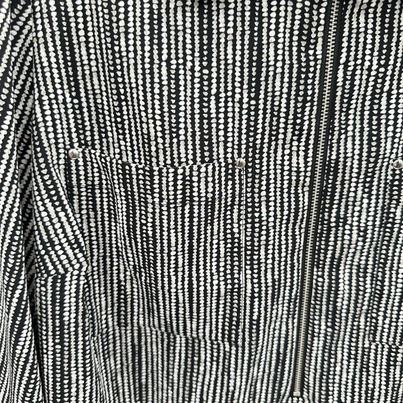 CATHERINES black-white 1/2 zip popover polyester plus size blouse 14/16WP - Picture 3 of 12